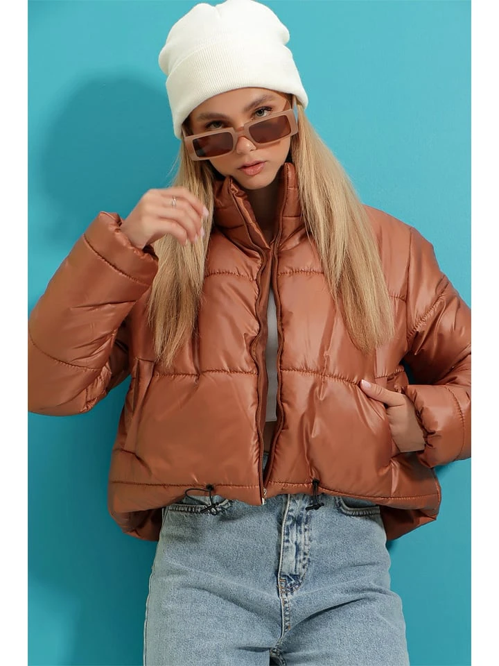 Übergangsjacke In Hellbraun 4 Übergangsjacke In Hellbraun – Bild 2