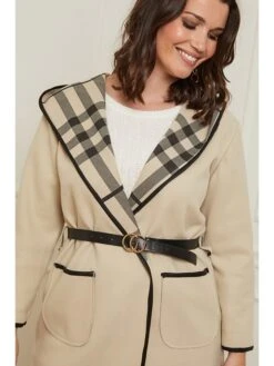 Mantel In Beige 11 Mantel In Beige -Winterbekleidungs Geschäft curvy lady mantel in beige 4