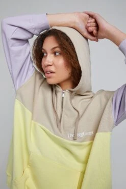 Kapuzenpullover In Beige -Winterbekleidungs Geschäft thejoggconcept kapuzenpullover in beige 3