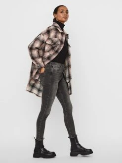 Vero Moda Hemdjacke "Luna" In Schwarz/ Rosa 10 Vero Moda Hemdjacke "Luna" In Schwarz/ Rosa -Winterbekleidungs Geschäft vero moda hemdjacke luna in schwarz rosa 2